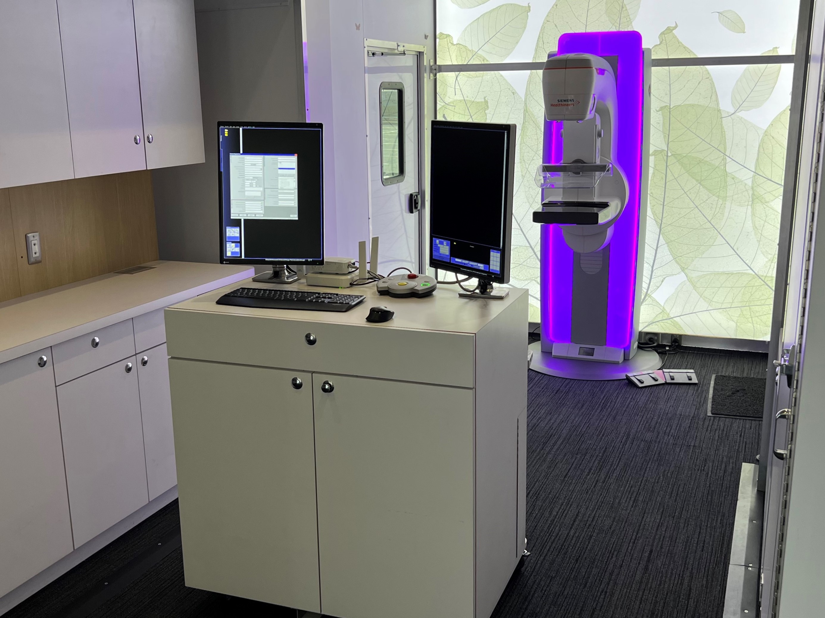 The mobile mammography service was equipped with the latest breast imaging technology. 