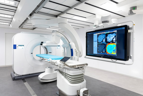 The Spectral Angio CT suite from Philips combines the company Azurion angiography platform with spectral CT technology